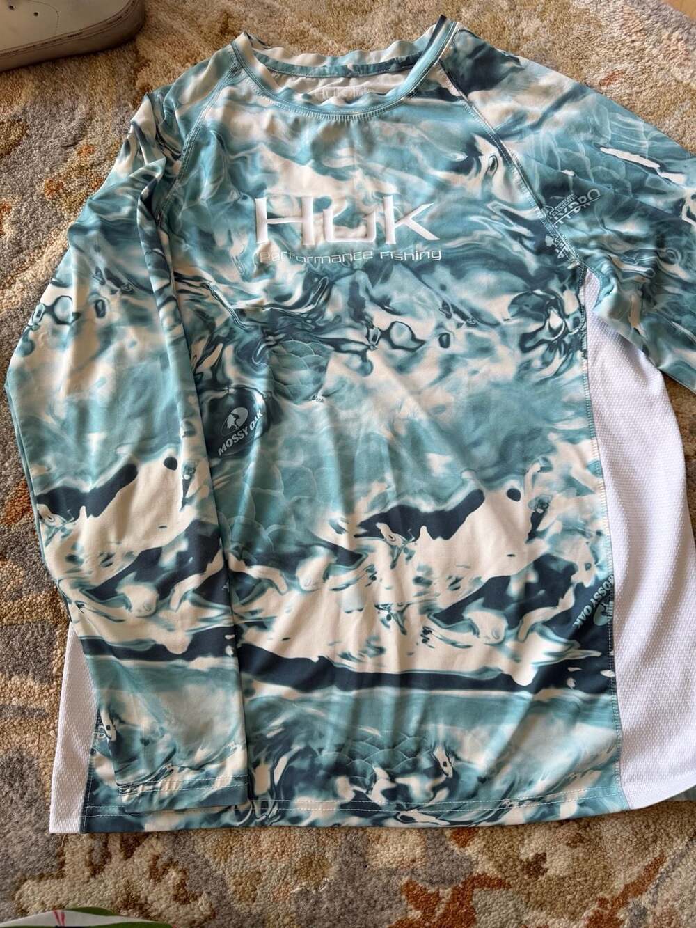Huk Pursuit Mossy Oak Elements Hydro Long Sleeve Performance Fishing Shirt